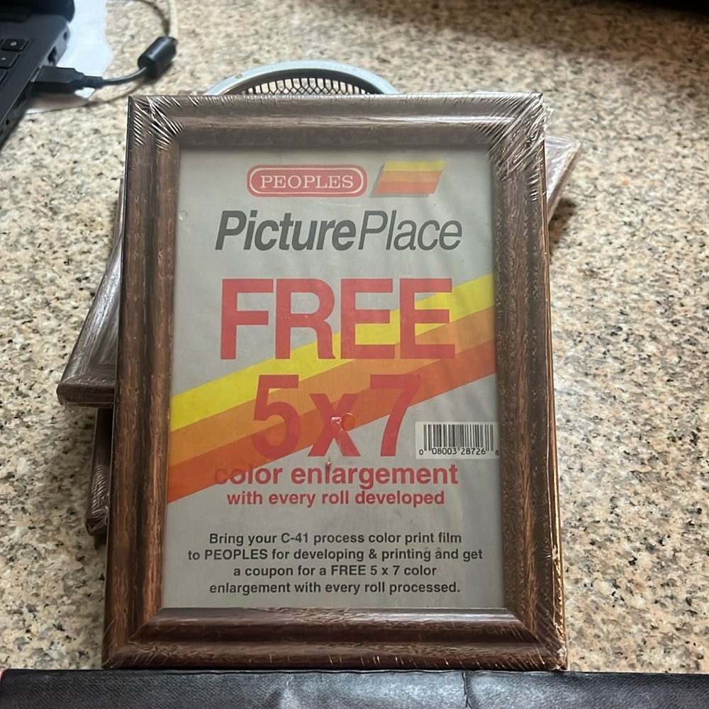 4 picture frames